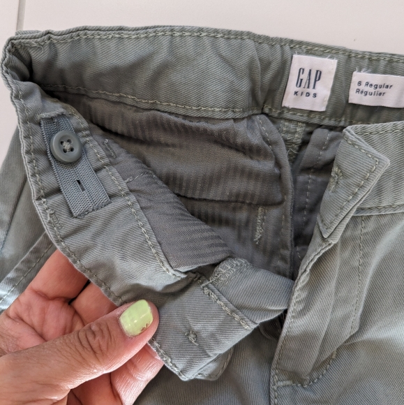NWOT Gap Kids Khaki Green Shorts in Size 6 Girls - Picture 4 of 5